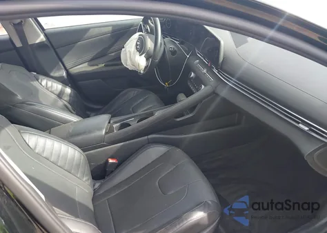 2021 Hyundai Elantra Limited z USA, uszkodzony, nr VIN KMHLP4AG5MU172112